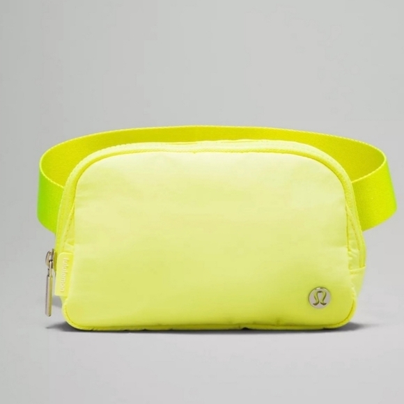 lululemon athletica Handbags - Lululemon Everywhere Belt Bag